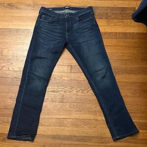 Hollister Slim Straight Dark Blue Jeans (31x32)